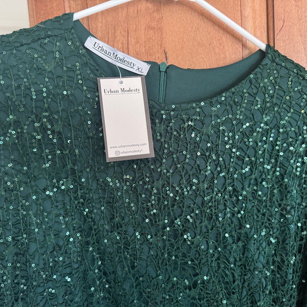 Urban Modesty NWT green LACE w ATTACHED CHIFFON SKIRT GOWN. site pictures at end